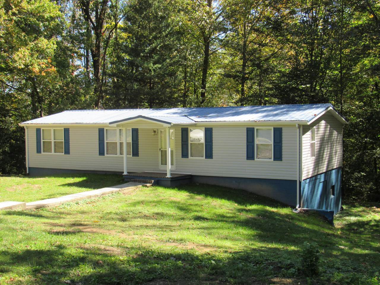 824 Buckner Avenue - Photo 1