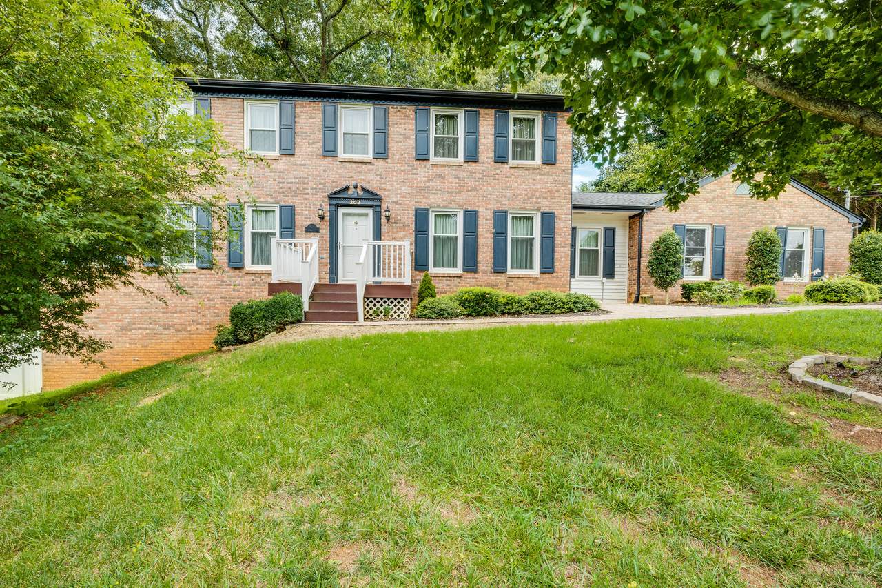 202 Deer Ridge Court - Photo 1