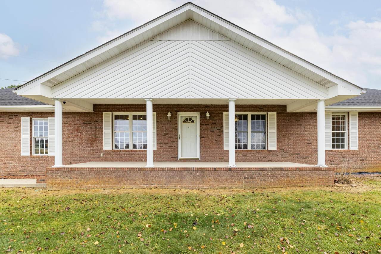 121 Greendale Court - Photo 1