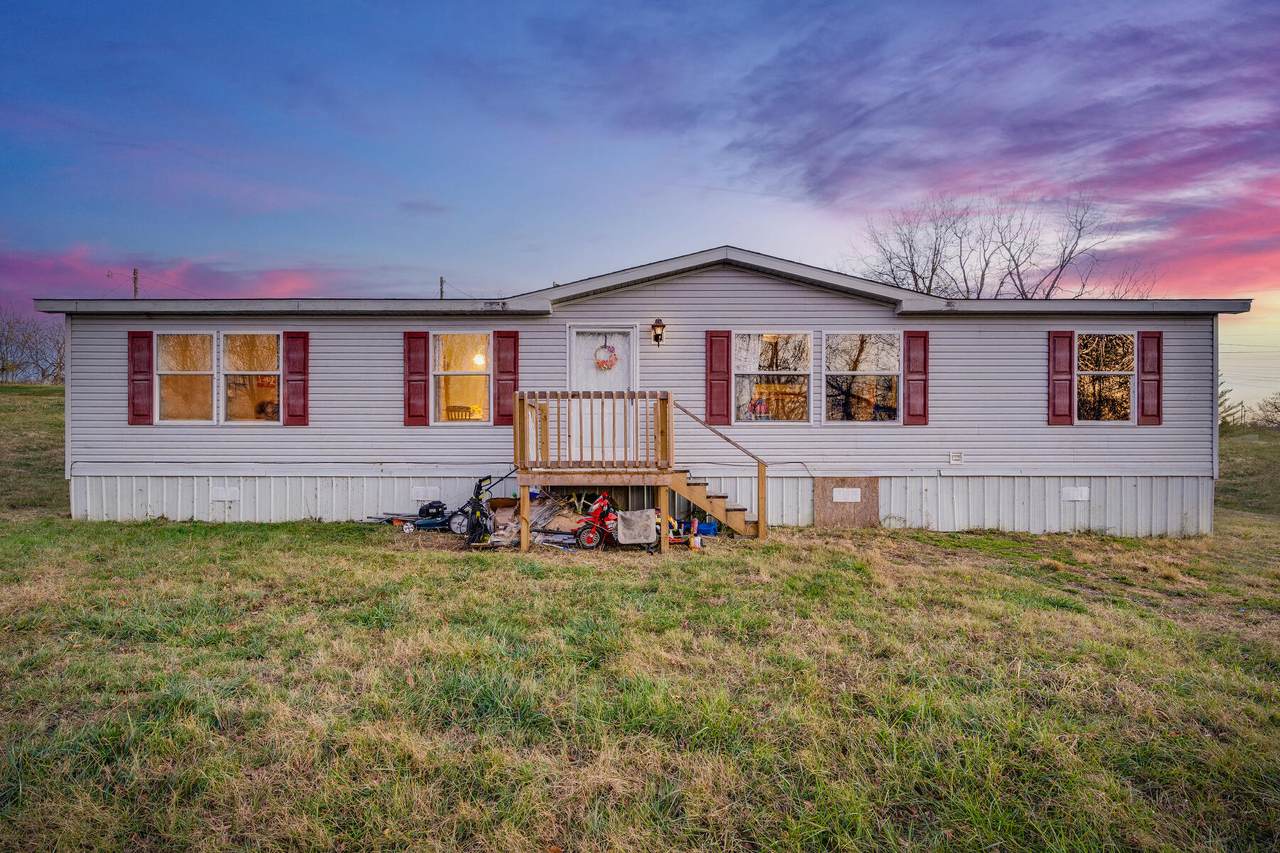 353 Hyatt Lane - Photo 1