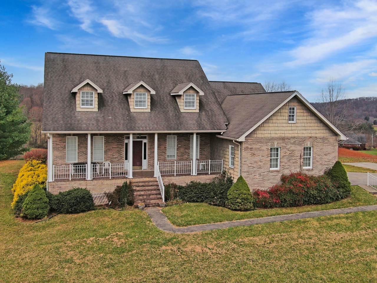 216 Christopher Court - Photo 1