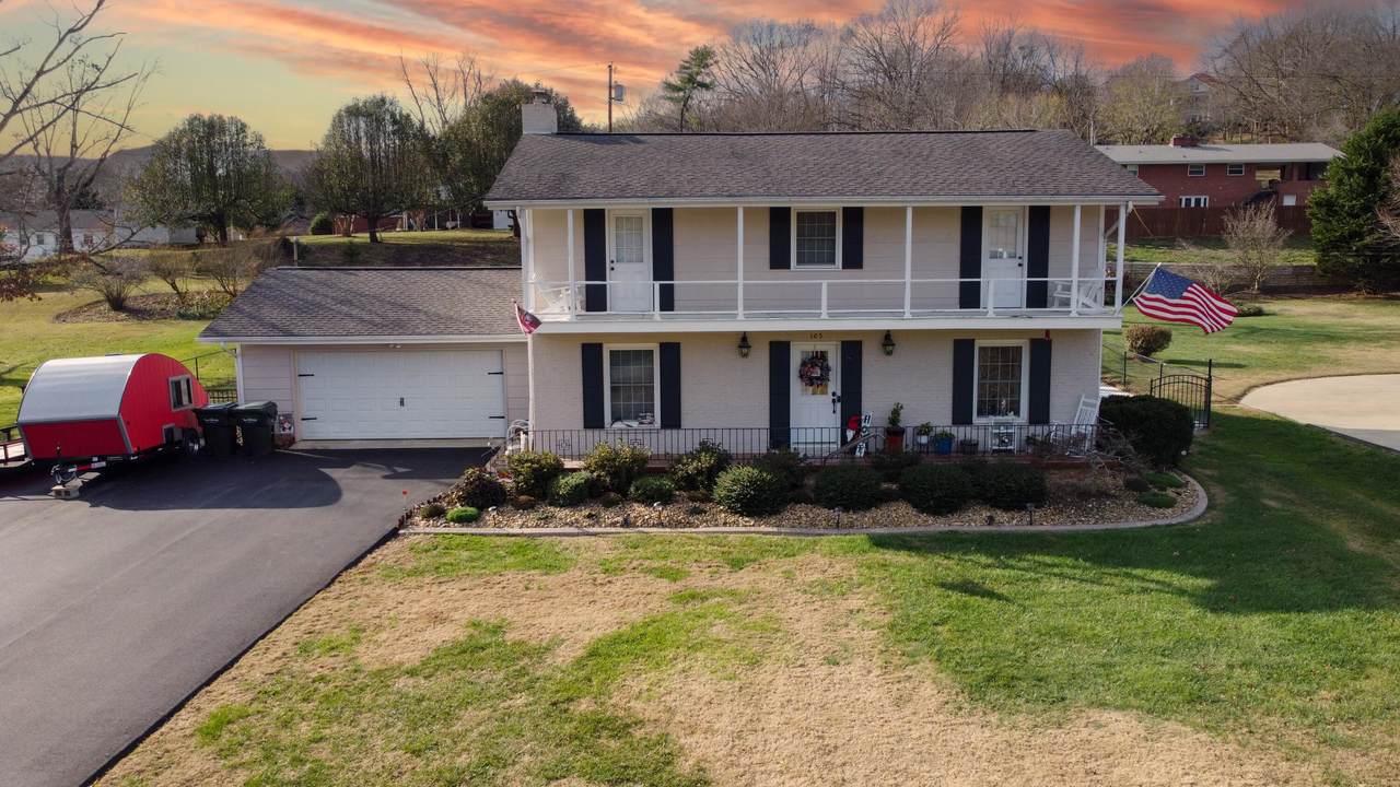 105 Fairway Lane - Photo 1
