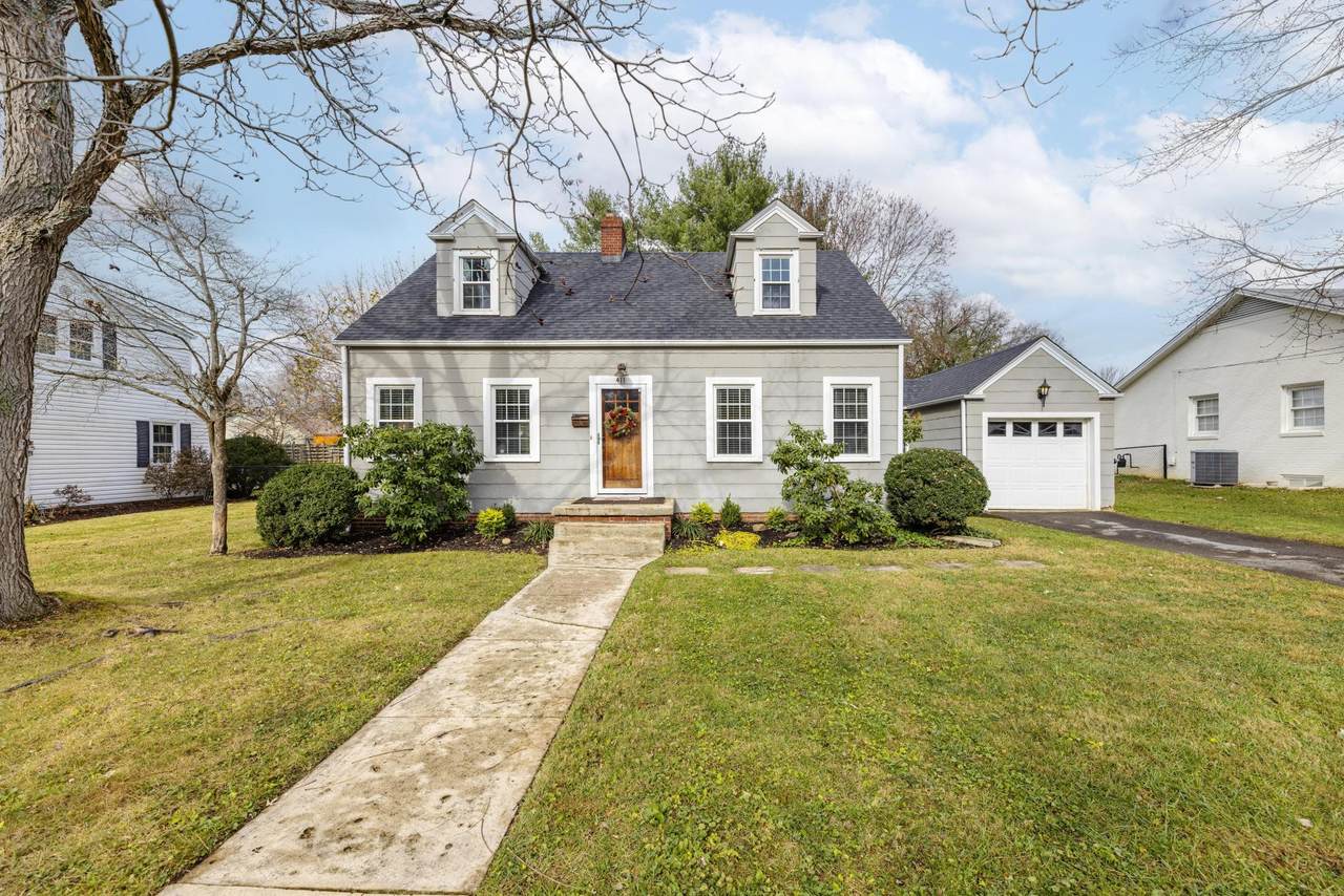 411 F Street - Photo 1