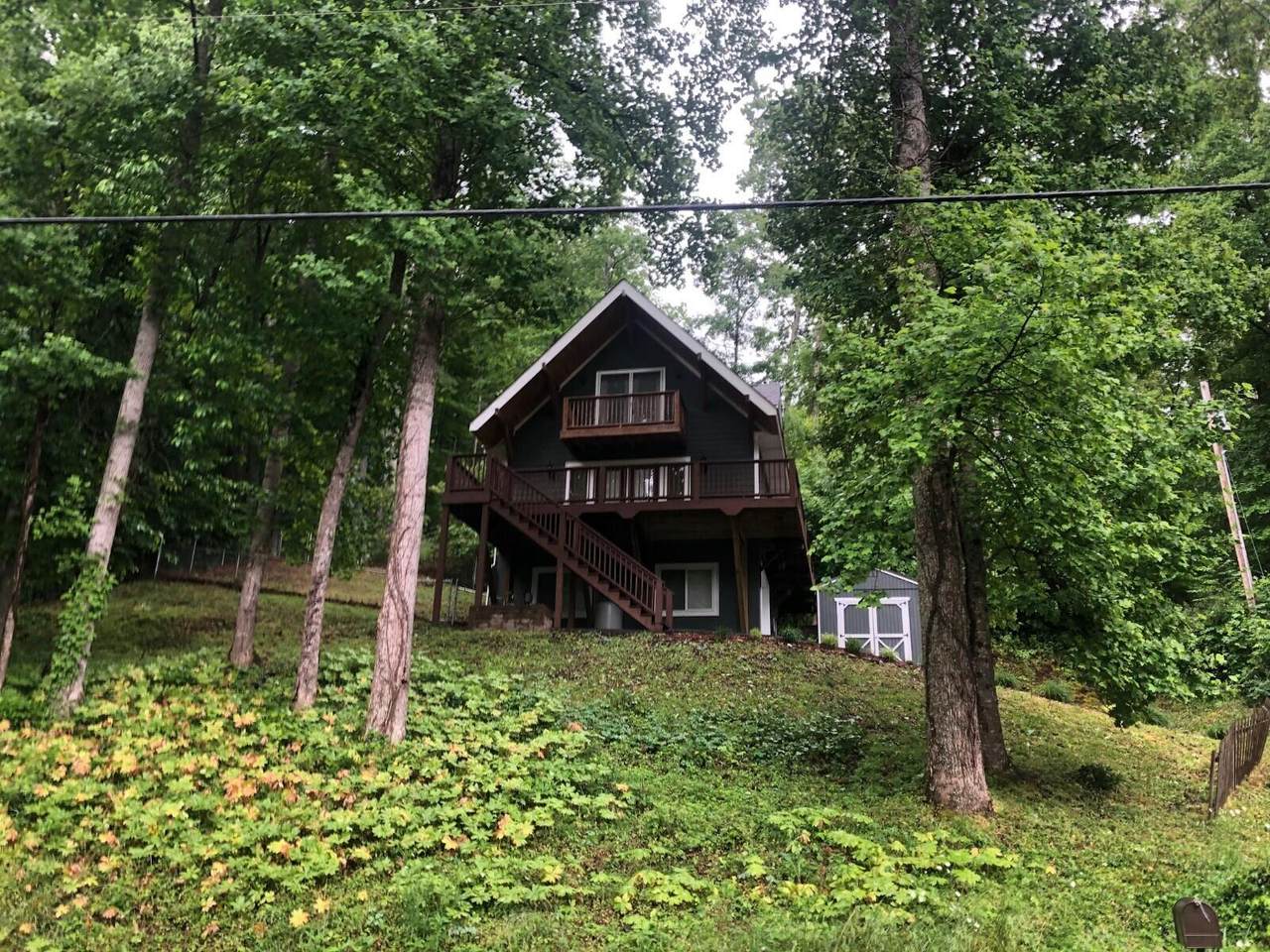 1669 Lakeview Drive - Photo 1
