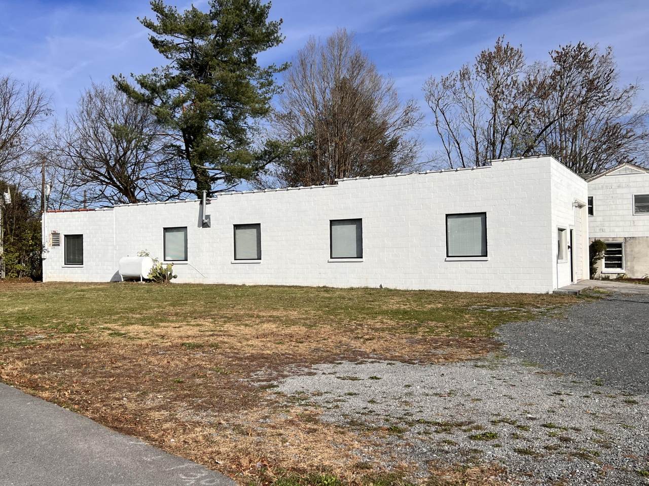 108 Bluff City Highway - Photo 1