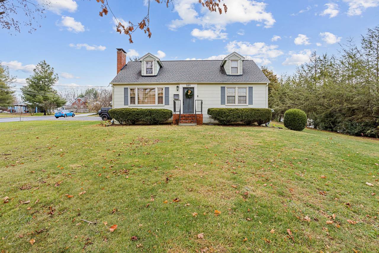 589 Long Crescent Drive - Photo 1