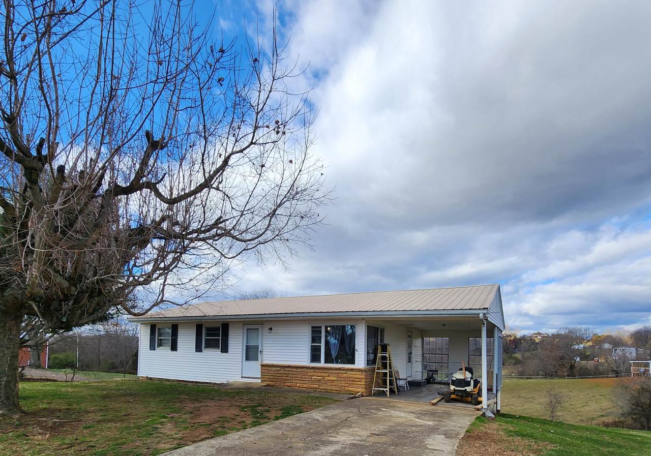 60 Rollins Street - Photo 1