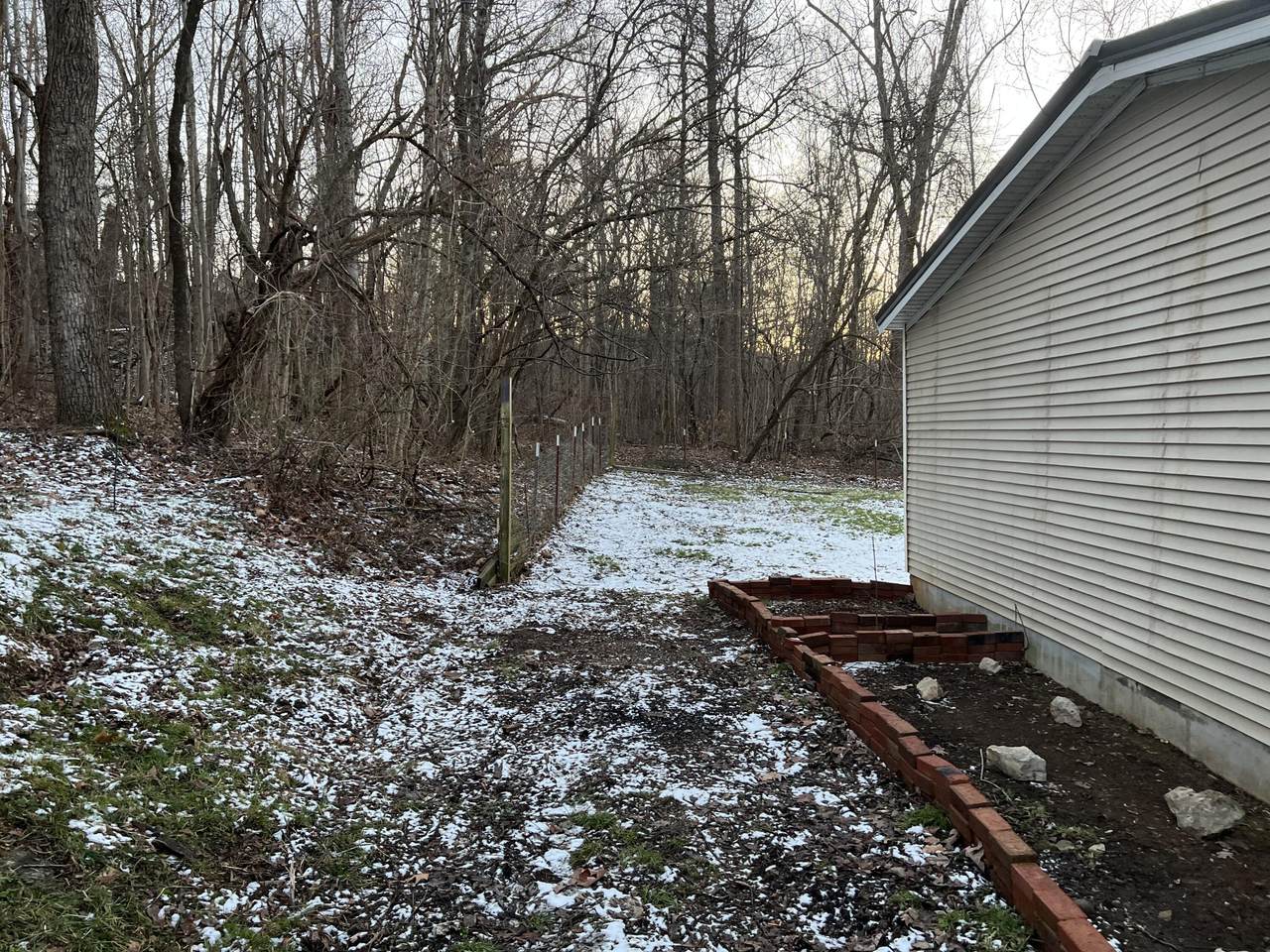 124 Foster Court - Photo 1