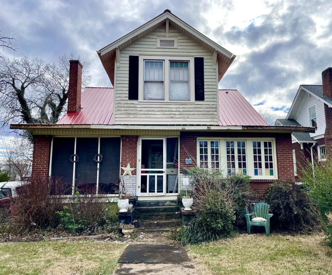 1513 Sullivan Street - Photo 1