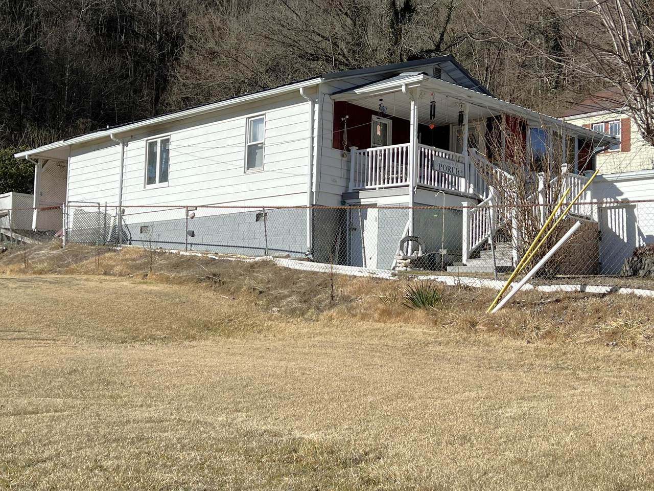 308 Bell Avenue - Photo 1