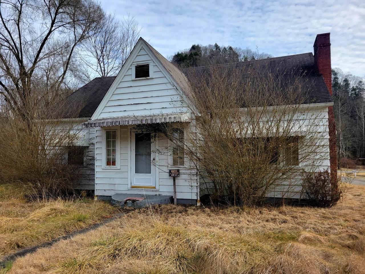 739 Bartley Street - Photo 1