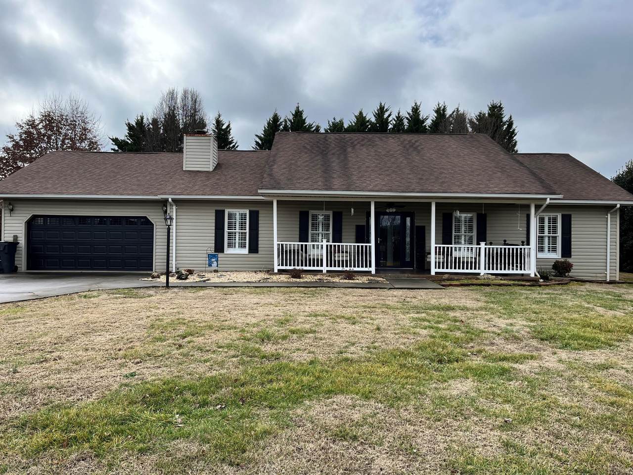 132 Barefoot Landing Drive - Photo 1