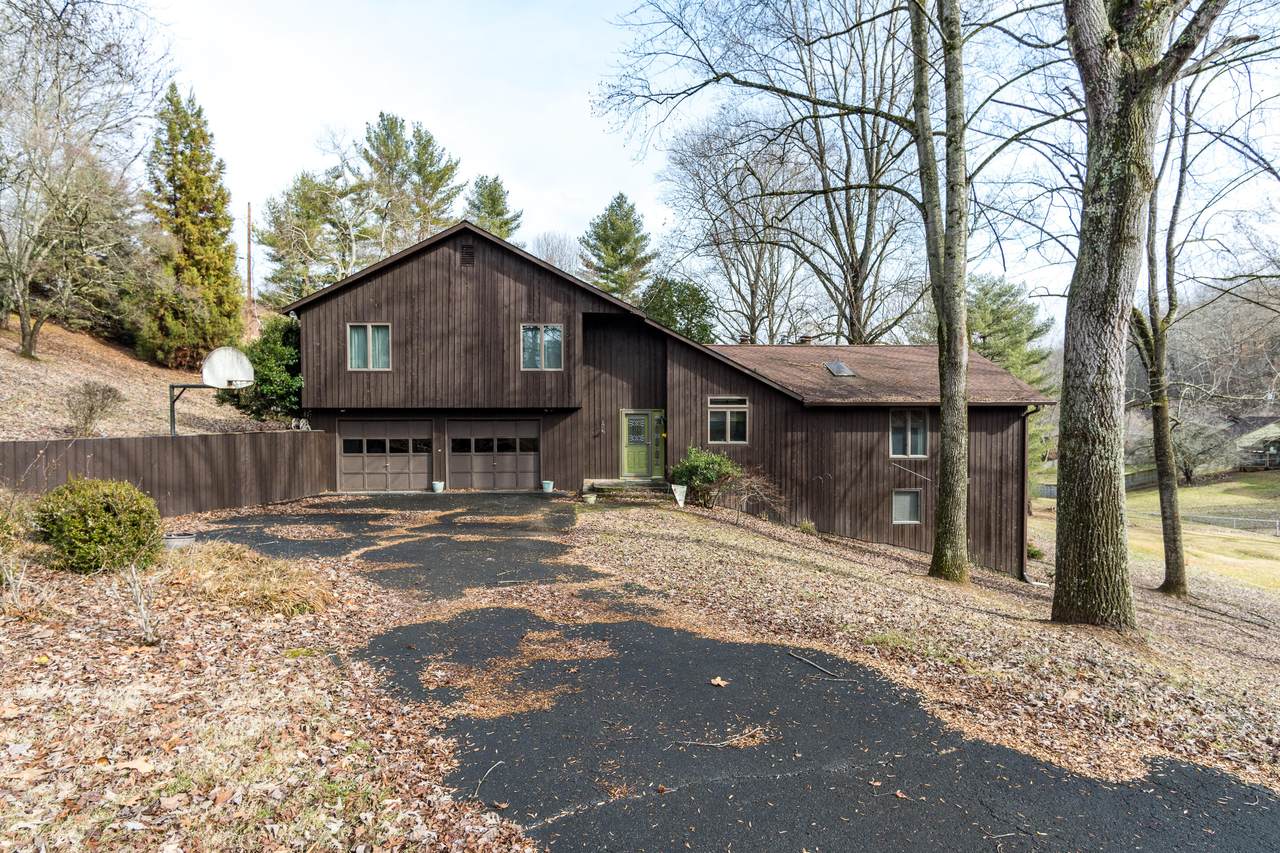 1005 Woodstone Drive - Photo 1