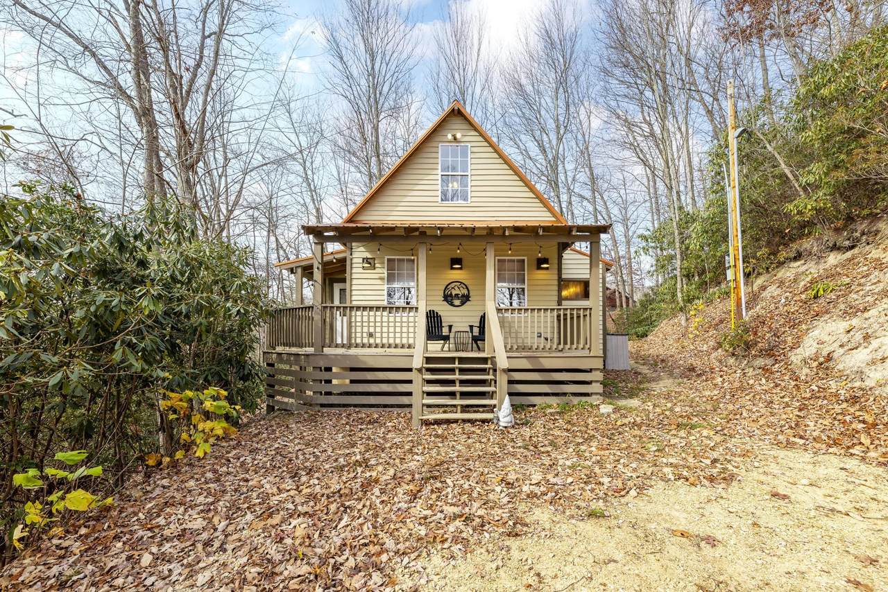 137 Bear Paw Lane - Photo 1