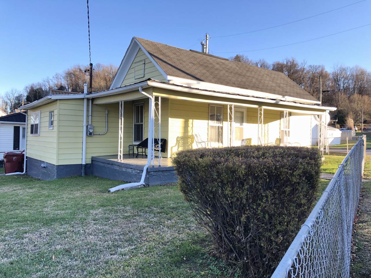 607 Pine Street - Photo 1