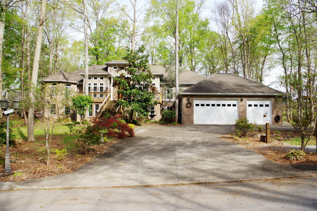 132 Jamestown Drive - Photo 1