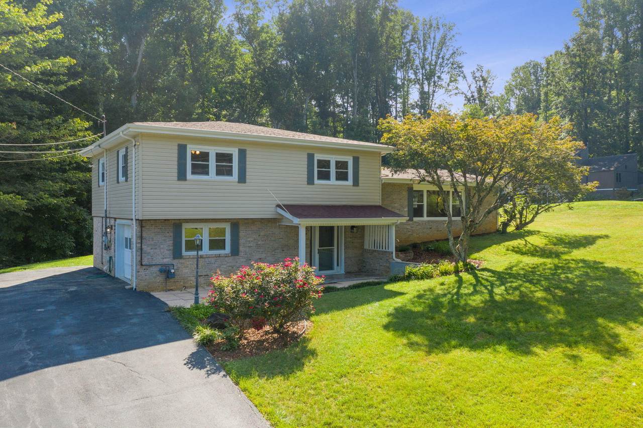 21463 Plantation Road - Photo 1