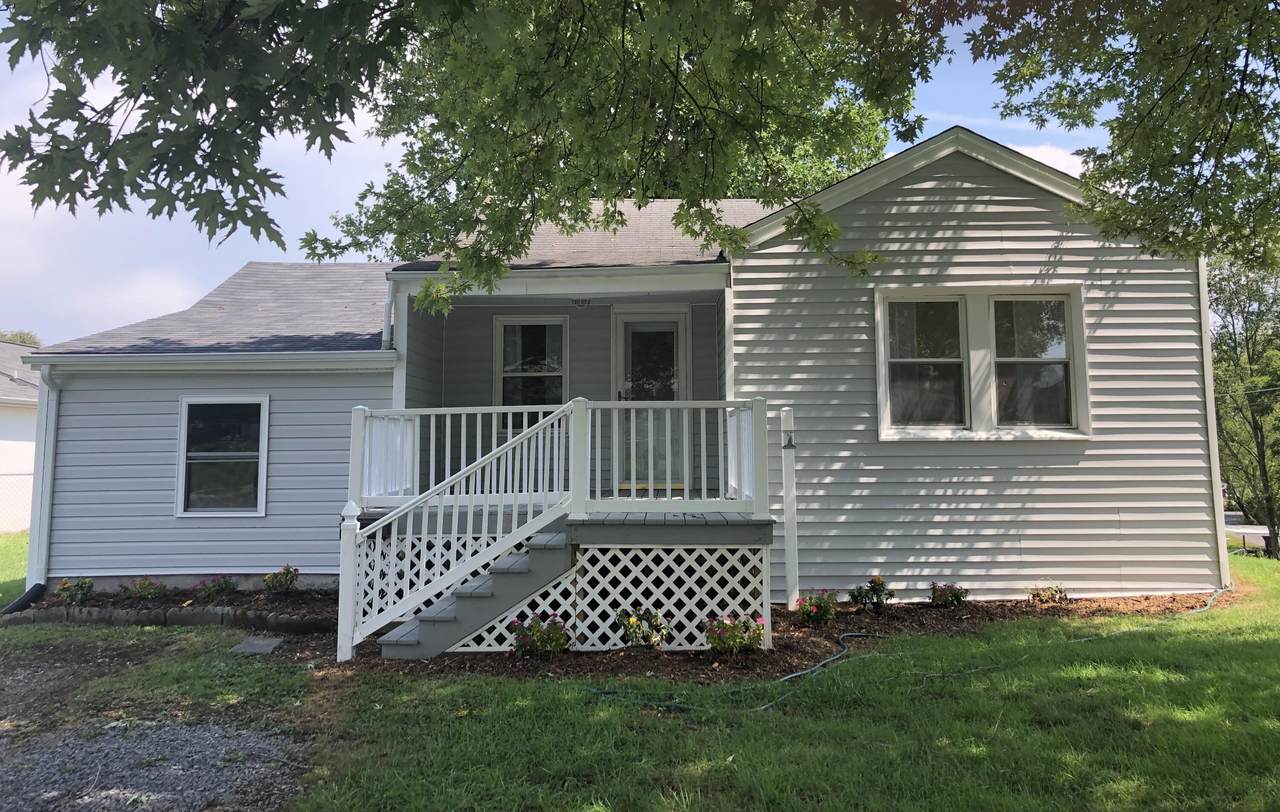 1629 Tremont Ave - Photo 1