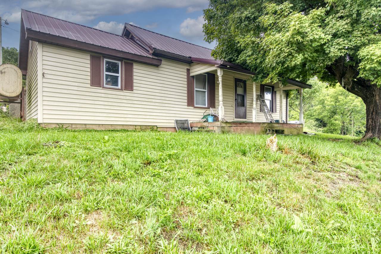 425 Tank Hill Road - Photo 1