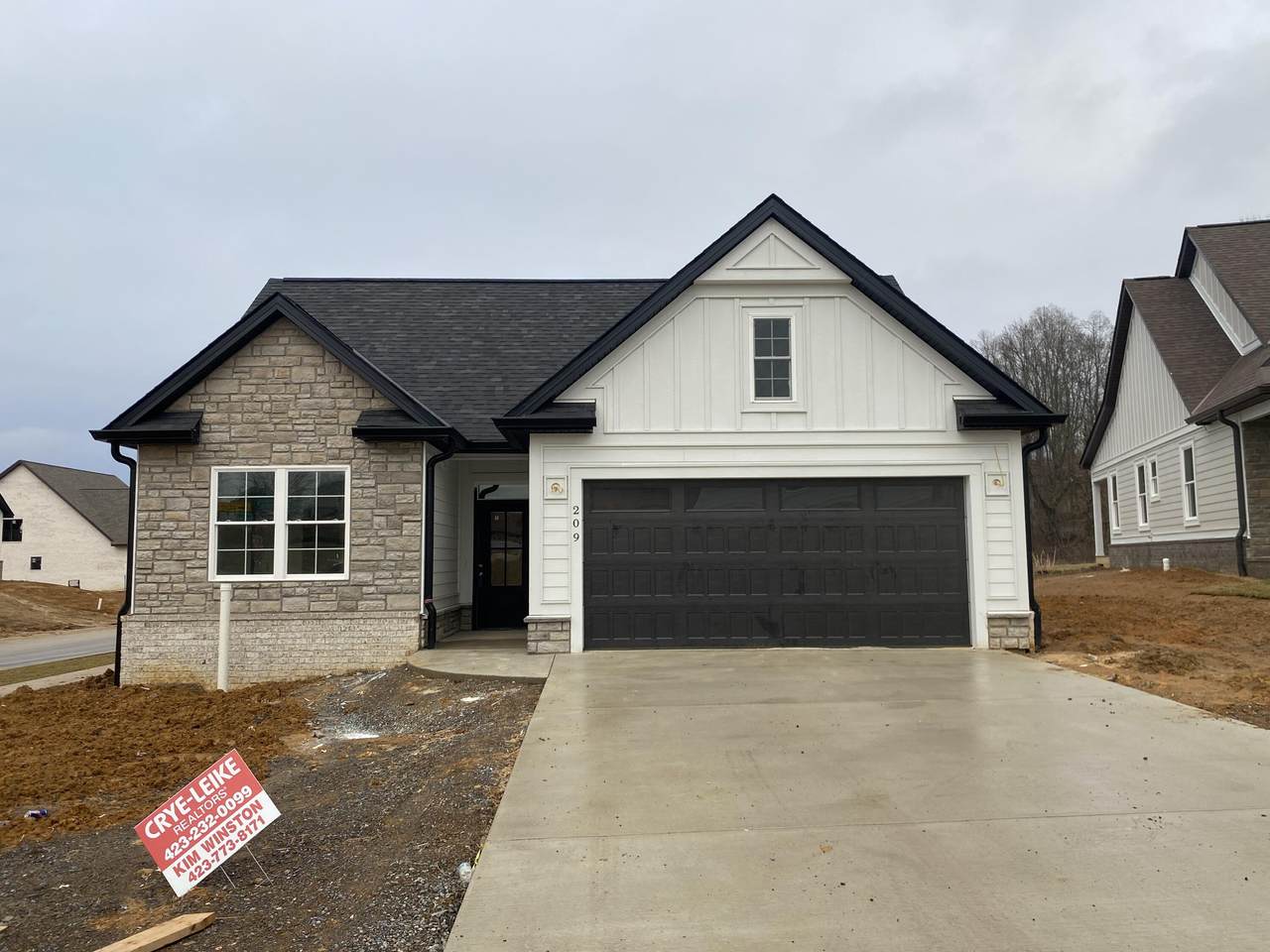 209 Winston Place - Photo 1