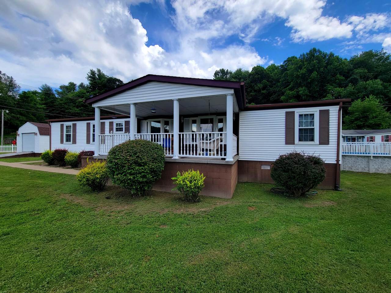 708 Gilliam Street - Photo 1