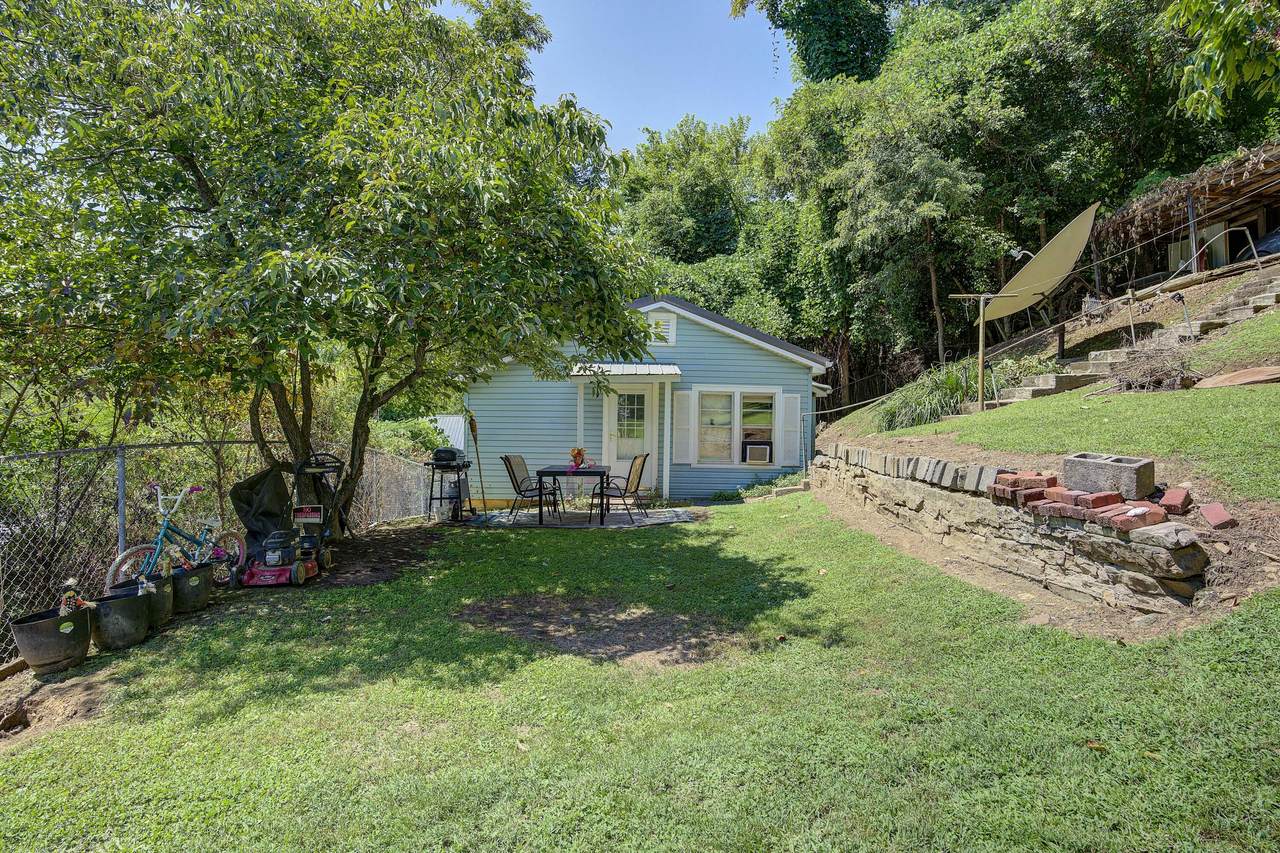 131 Mullins Drive - Photo 1