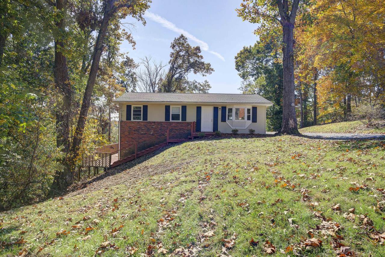 115 Salem Drive - Photo 1