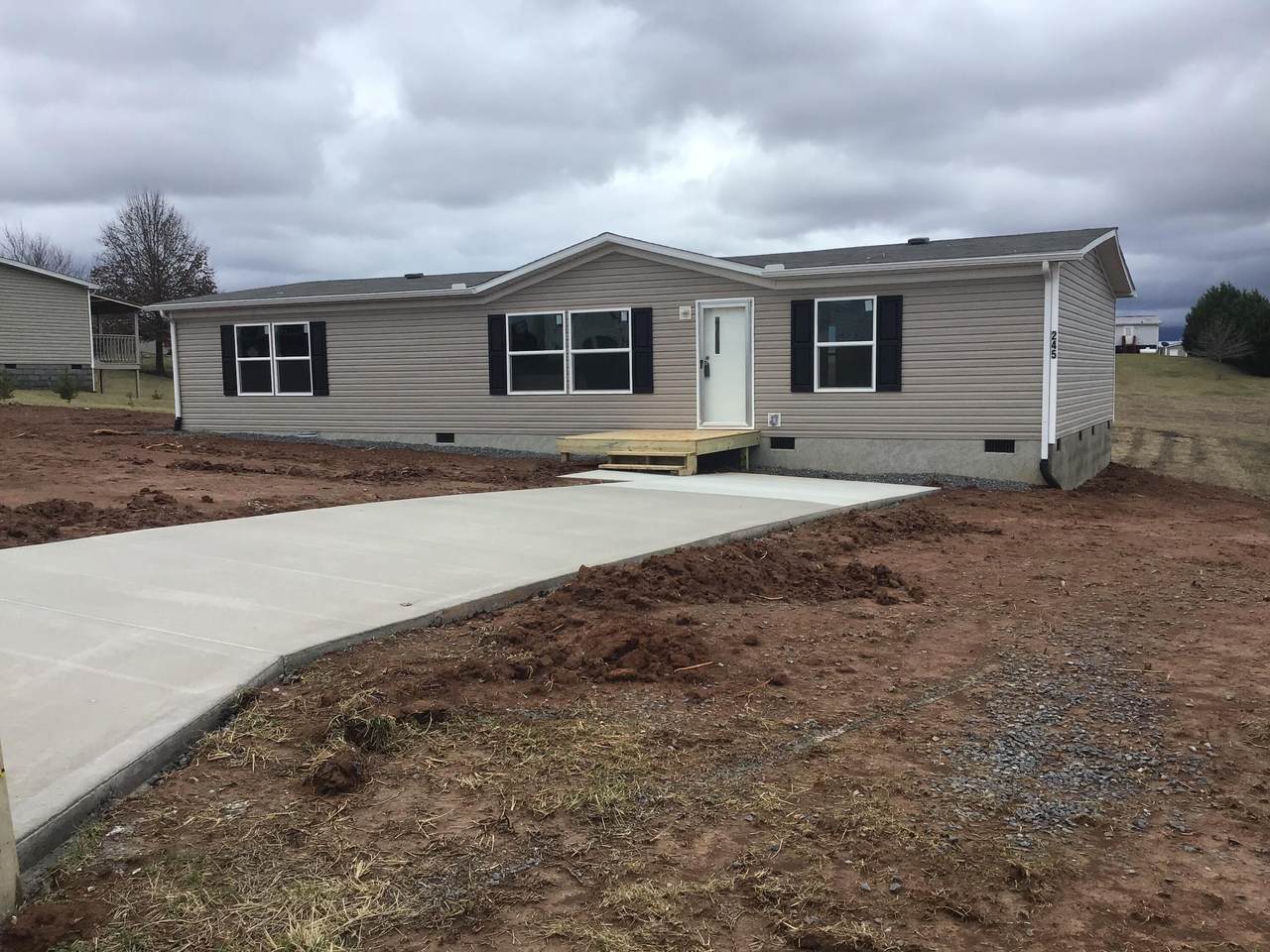 245 Ebenezer Loop - Photo 1