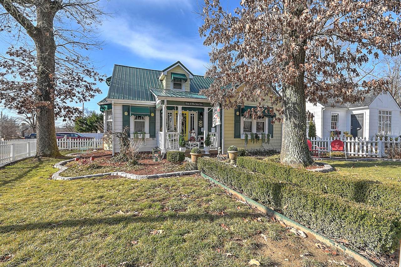 1297 Catawba Street - Photo 1