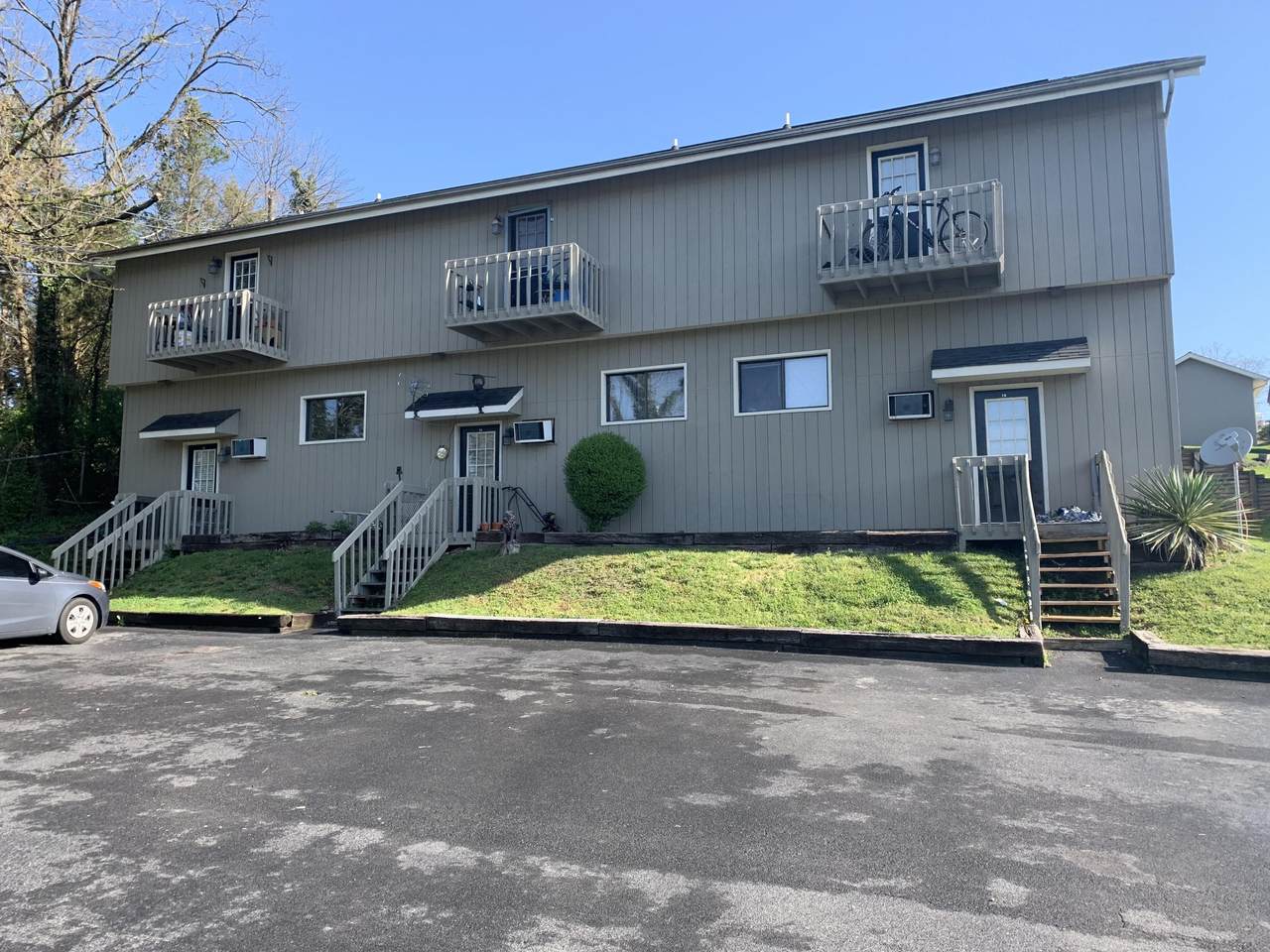 3714 Memorial Boulevard - Photo 1