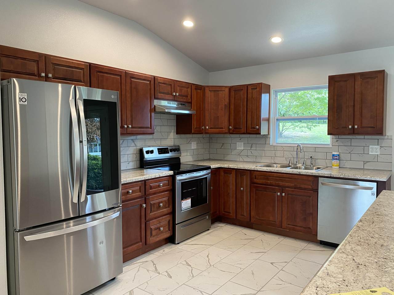 103 Mccormick Circle - Photo 1