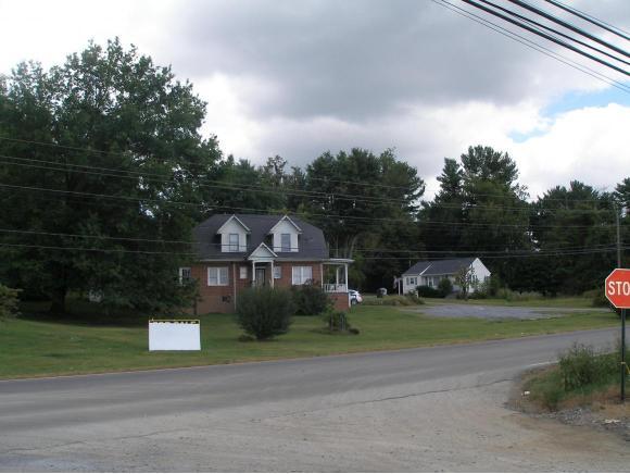 8 Four Winds Drive - Photo 1
