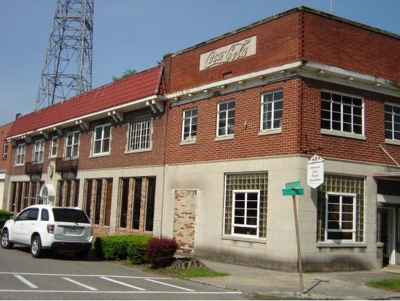 117 7th Street - Photo 1