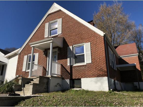 565 East Jackson Street - Photo 1