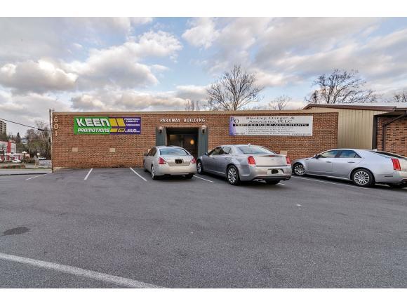 601 Volunteer Parkway - Photo 1