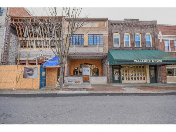 207 Broad St - Photo 1
