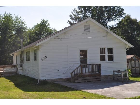 613 Mars Street - Photo 1