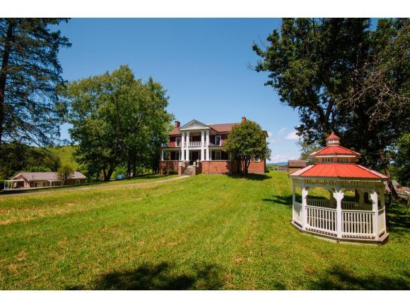 805 Memorial Drive - Photo 1