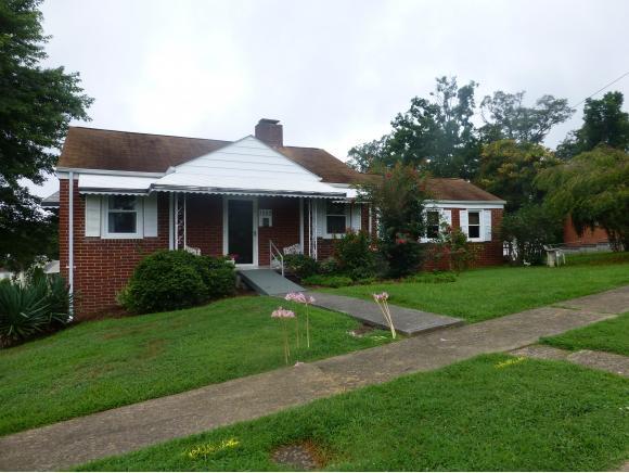 1353 Pineola Avenue - Photo 1