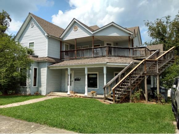 923 Windsor Ave - Photo 1