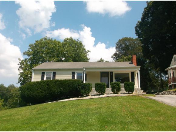 1501 Park Dr - Photo 1