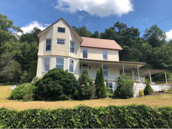704 Wood Ave E - Photo 1