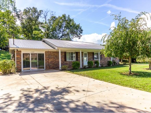 2209 Warren Drive - Photo 1