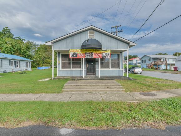 1415 East Fairview Avenue - Photo 1