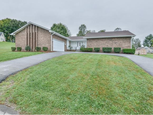 122 Buck Van Huss Dr - Photo 1