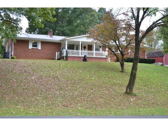 207 Lynfield - Photo 1