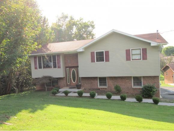 218 Whispering Woods Dr - Photo 1