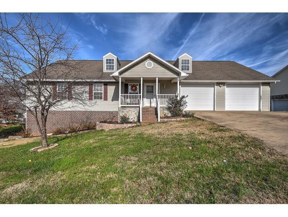 207 Wellington Drive - Photo 1