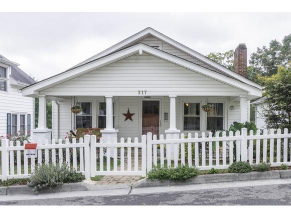 317 Oak Hill Street - Photo 1