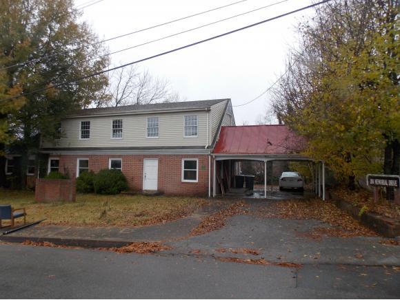 204 Memorial Drive - Photo 1